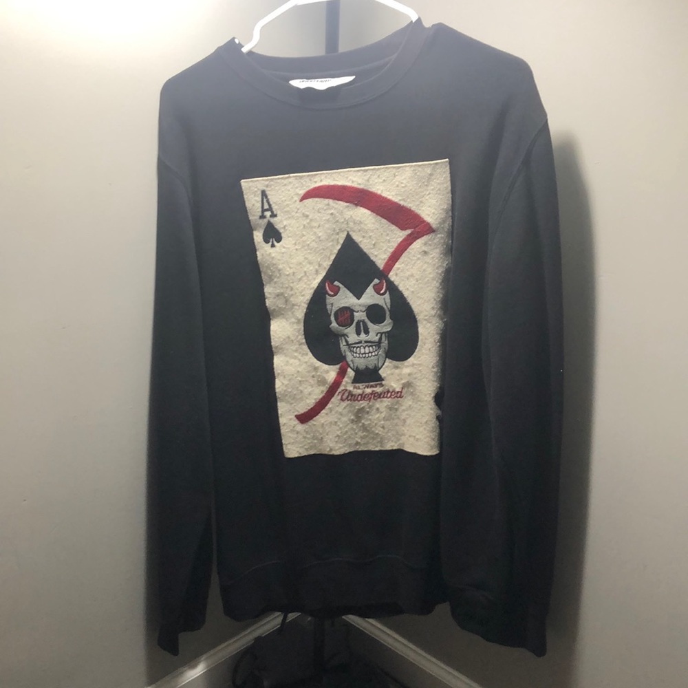 Pullover sweatshirt